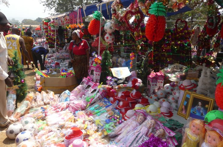 Noël 2018 : Brigitte Touadera offre des jouets aux enfants malades hospitalisés