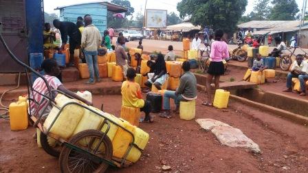 L’eau potable, une denrée encore rare à Bangui