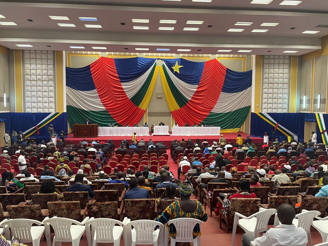 Dialogue républicain : plus de 600 recommandations formulées par les participants