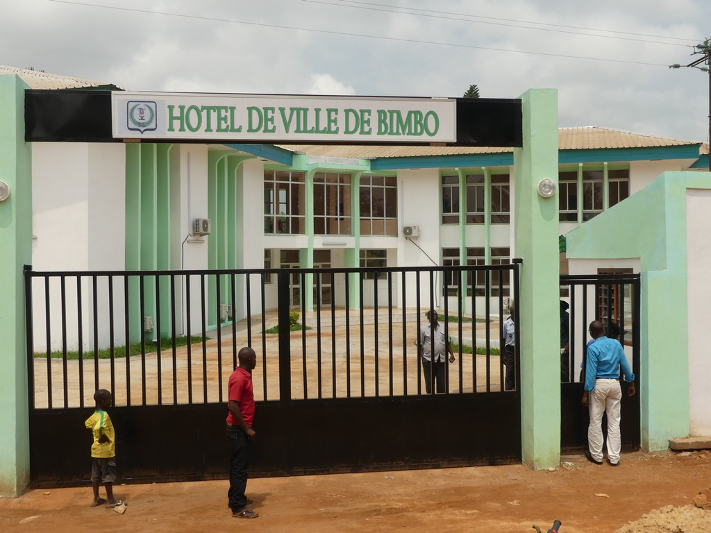 Le projet « Chantier école », vecteur de réunification des jeunes de Bimbo et du 3ème arrondissement