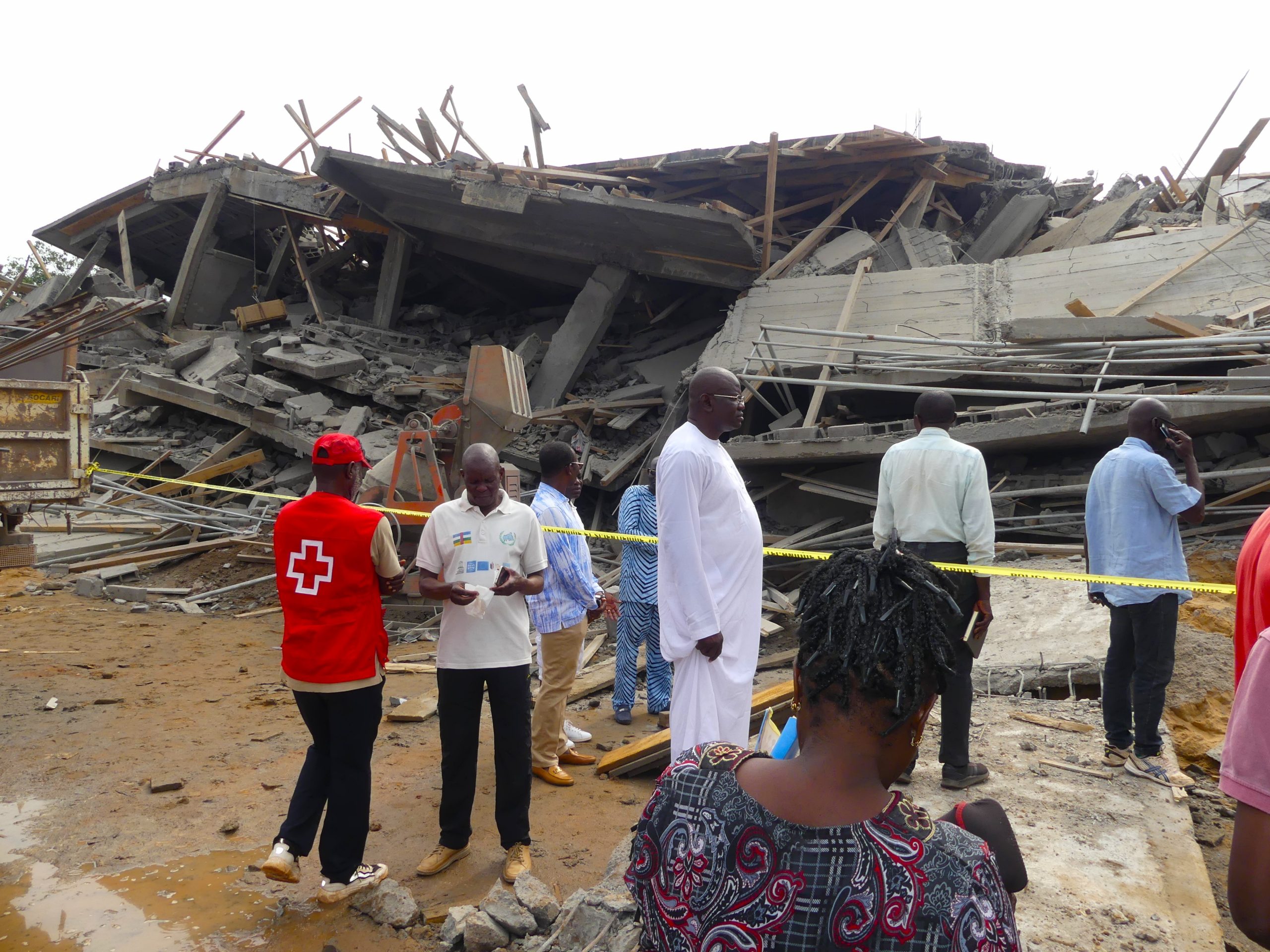 Centrafrique : un immeuble de 7 étages en construction s’écroule en plein cœur de Bangui