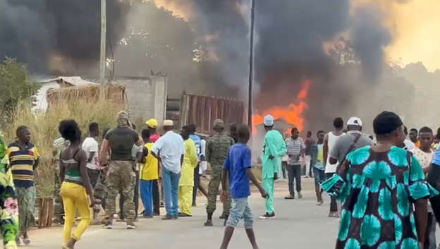 Centrafrique : un violent incendie ravage maisons et camions à Cantonnier