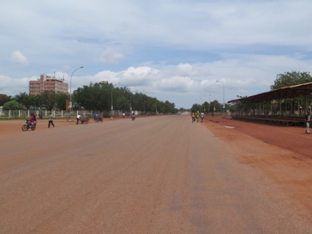 Timide reprise à Bangui après 5 jours de tensions et de blocus