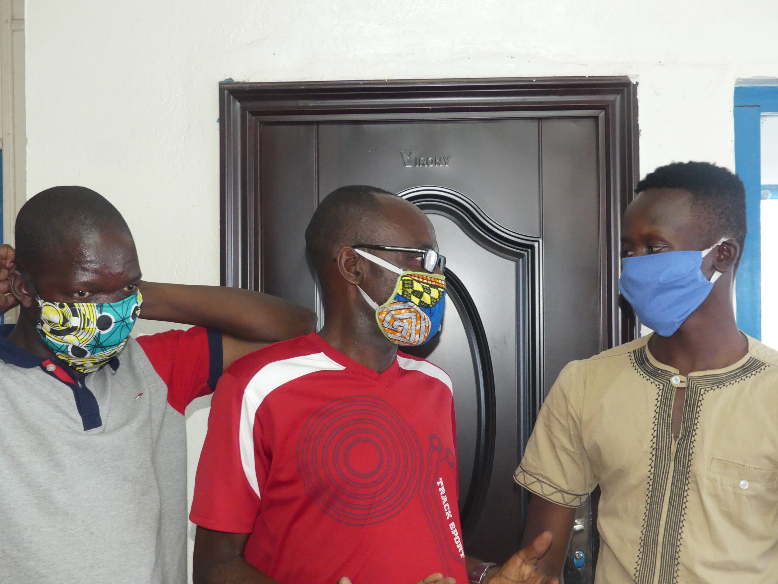 RCA/Covid-19: plus de 150000 masques artisanaux en cours de fabrication à l’Alliance française de Bangui
