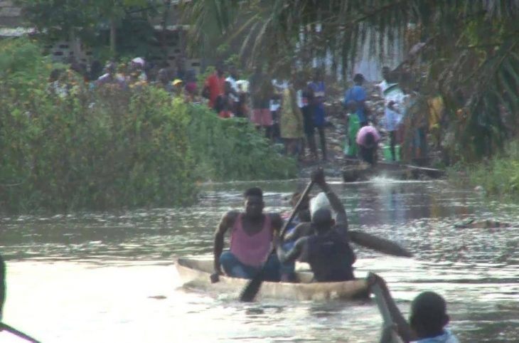 La vie après la décrue des eaux sur l'île Mbongossoa
