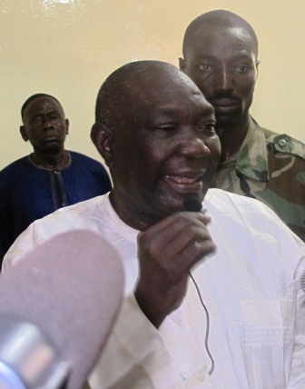 Michel Dotodja fait sa première apparition publique à la Mosquée centrale