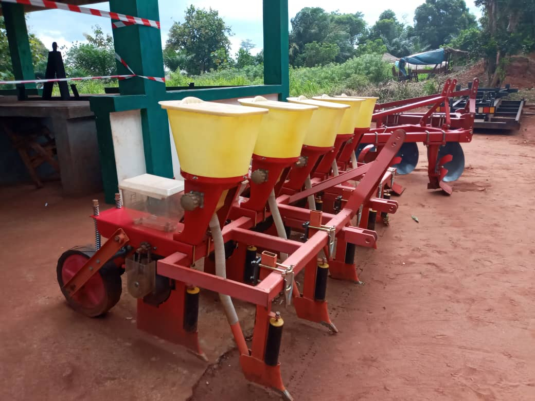 Mise en place des centres commerciaux au profit des agriculteurs et éleveurs