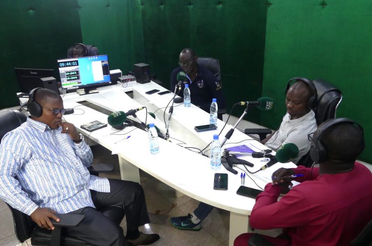 Quel rôle joue la société civile dans l’animation de la vie politique et sociale du pays ?