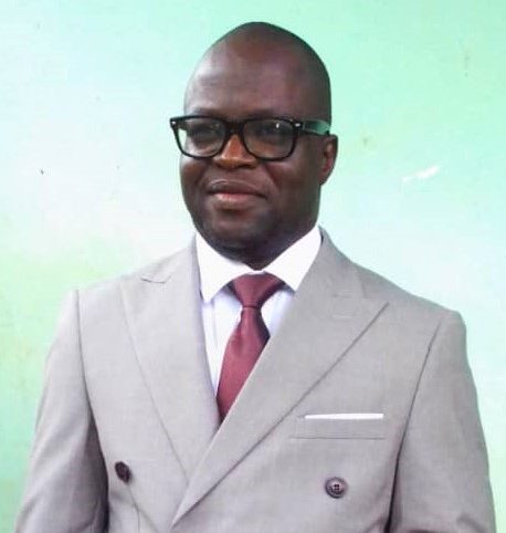 "On ne crée pas un parti politique pour directement appartenir à un camp"