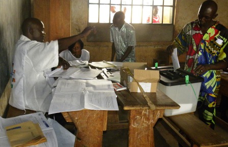 2e tour des législatives : les bureaux de vote ouverts