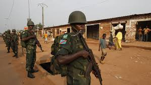 RCA : HRW dénonce la sentence de la justice congolaise contre les trois soldats de la paix de la Misca accusés de meurtre en 2014
