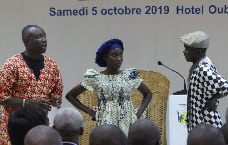 Au village Linga l'inondation a tout détruit, Maman Mokonzi s'attaque à la cause profonde qu'est la construction anarchique