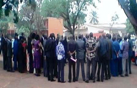 Les magistrats centrafricains suspendent leur grève