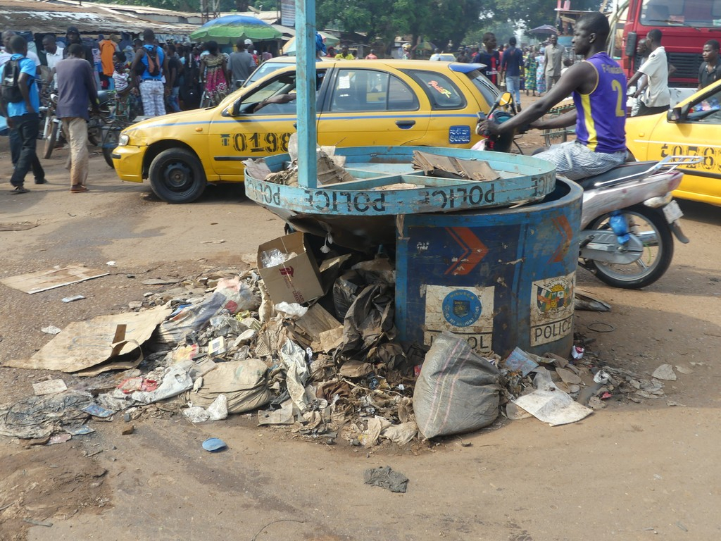 Difficile circulation à l’intersection des avenues Ben-zvi-Koudoukou à Bangui