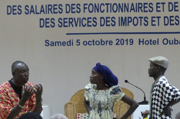 Les sages du village Linga dénoncent le refus des fonctionnaires à prendre leur poste.