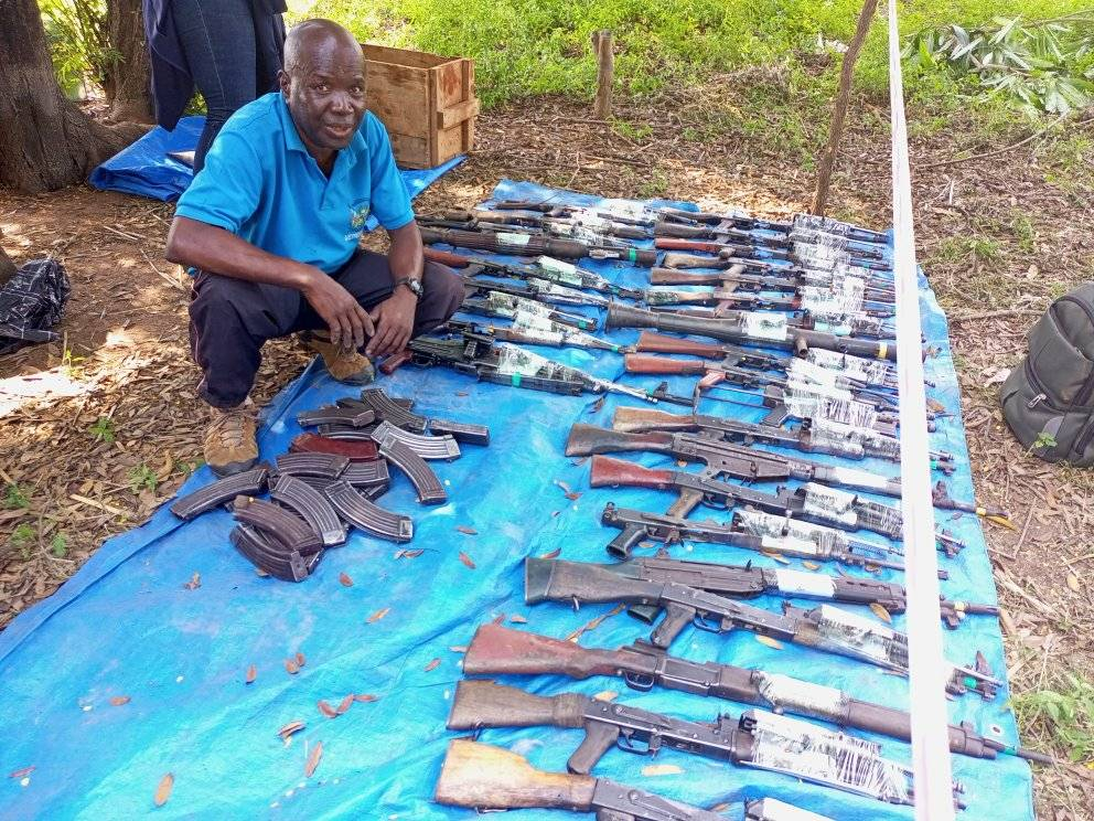 Centrafrique : près de 70 ex-combattants déposent volontairement les armes à Rafaï