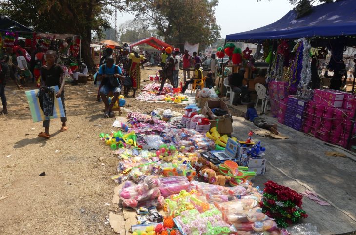 Au village Linga, tout le monde est dans la fièvre de la fête de nativité