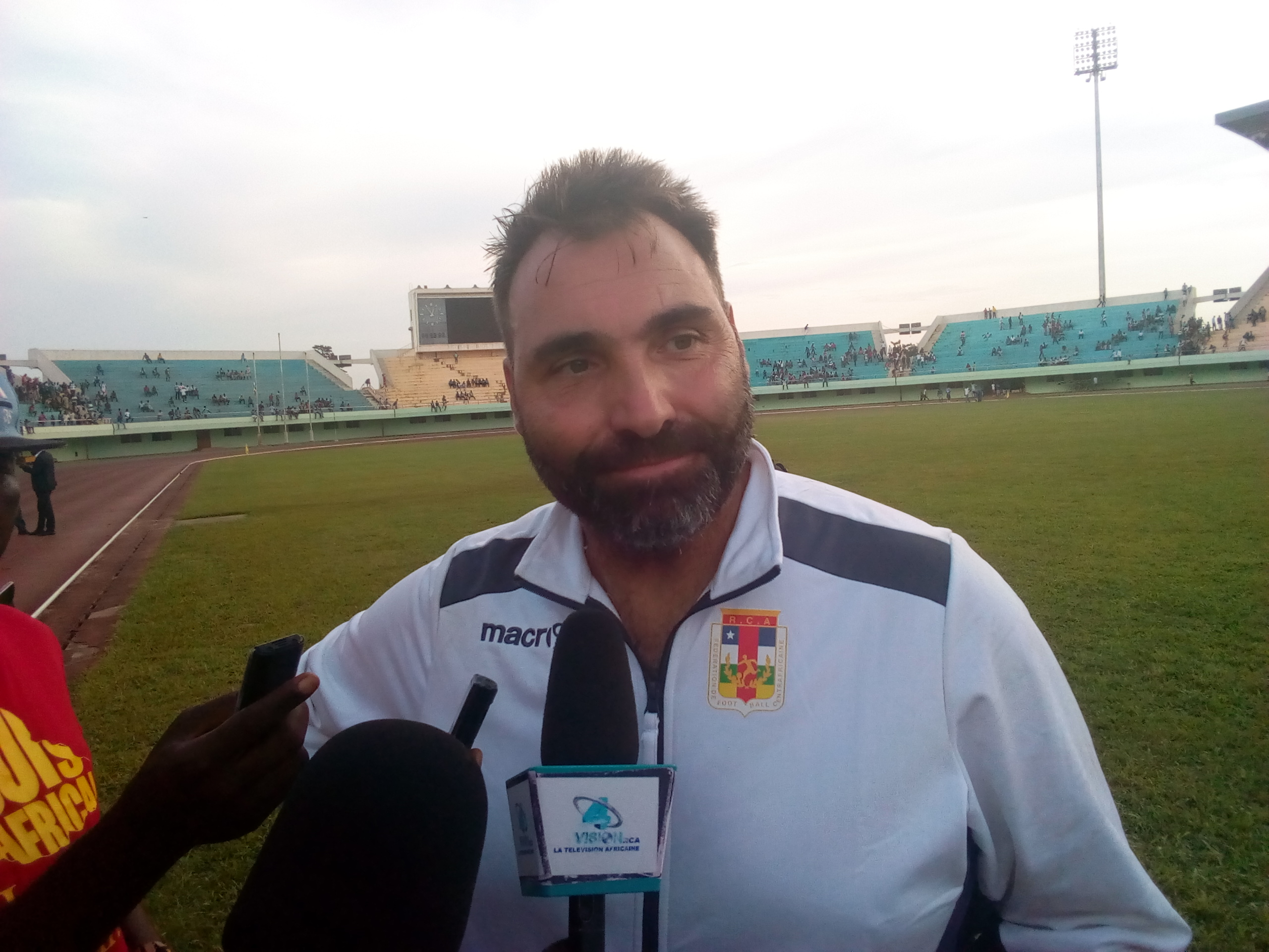 RCA : la Fédération de football démet le staff technique des Fauves