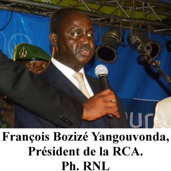 Célébration du 1er Décembre à Bouar, le Président Bozizé met l’accent sur la décentralisation.