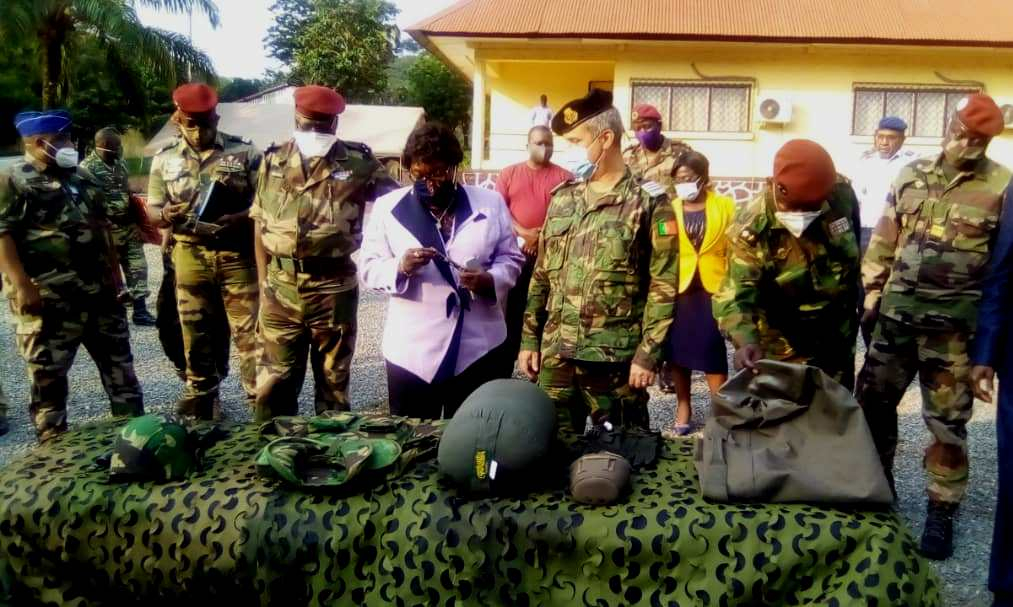 Centrafrique: le Portugal fait un don d’équipements aux FACA