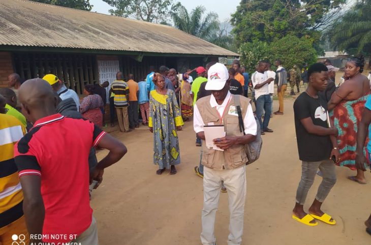 Bangui: forte mobilisation des habitants du 7ème arrondissement devant les bureaux de vote