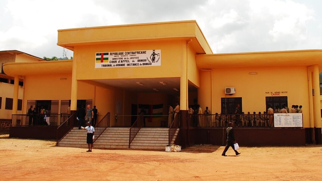 Bangui : vandalisme en plein couvre-feu au tribunal de Grande Instance