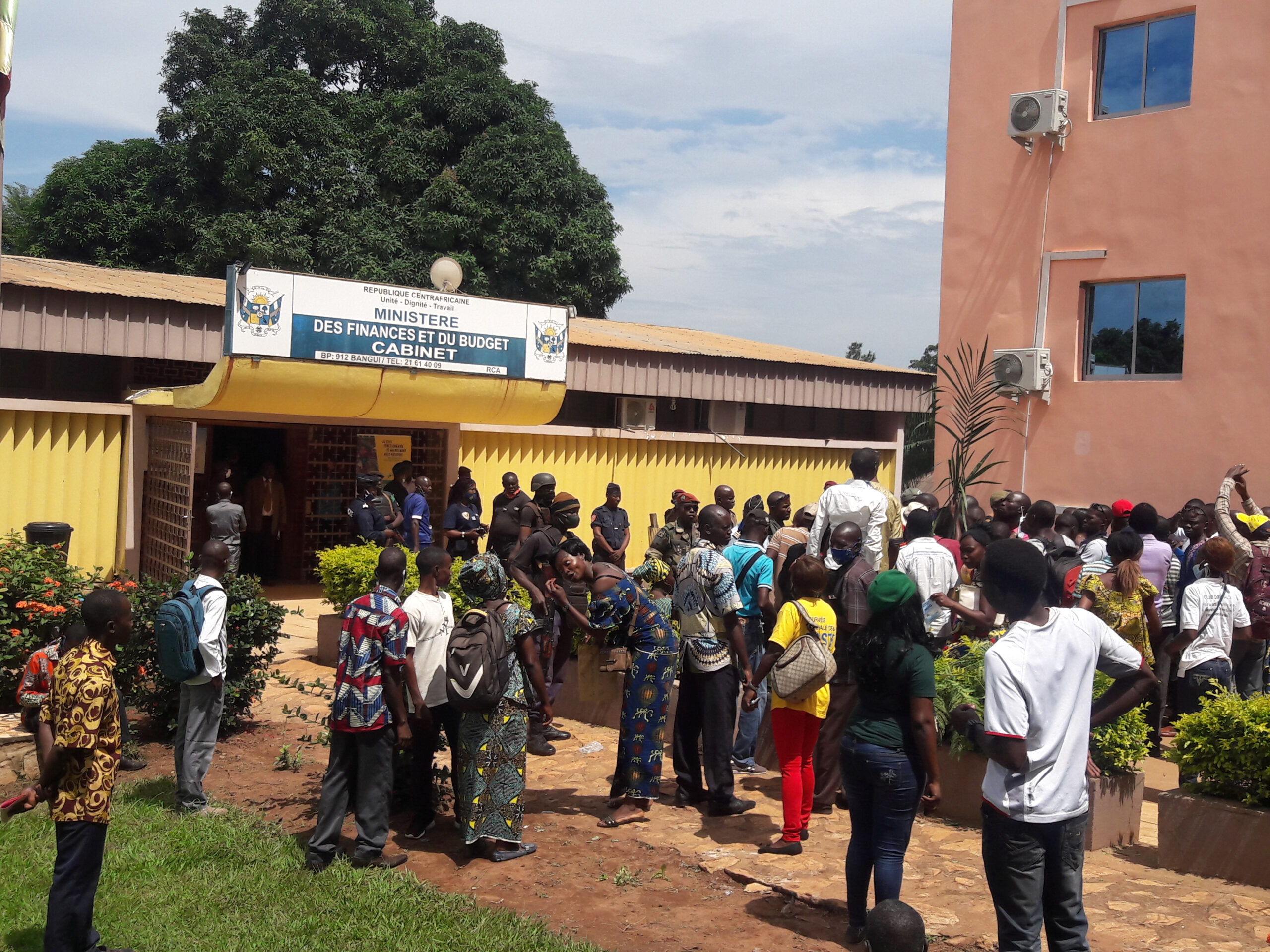 Centrafrique: grogne des enseignants contractuels et vacataires au ministère des Finances et du budget