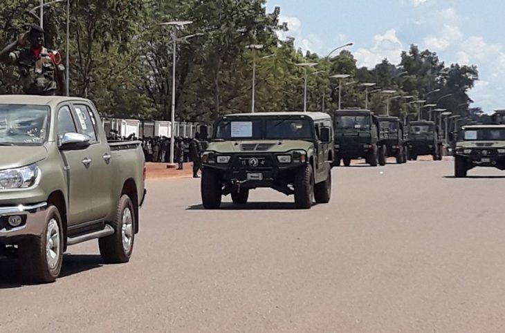 Bangui 9 août : Grande parade militaire sur l'avenue des Martyrs
