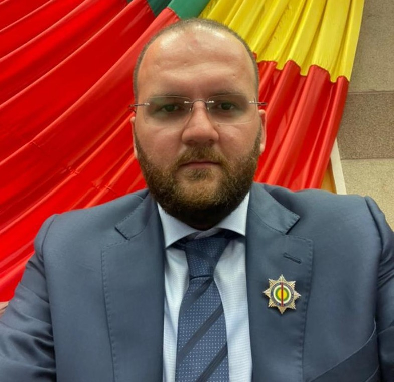 « On ne peut acquérir la paix qu’au travers du développement »