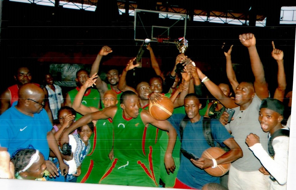 Basketball, le club « Les abeilles » champion de la saison 2017