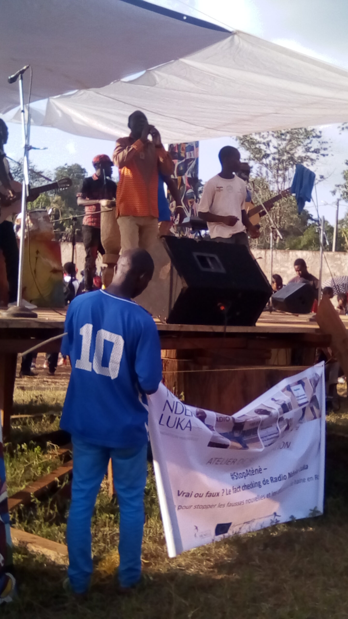 Gervais Lakosso, artiste musicien s’exprime sur les rumeurs lors de la Journée Mondiale de la Musique à Berberati